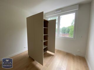  Appartement à louer 2 pièces 63 m²
