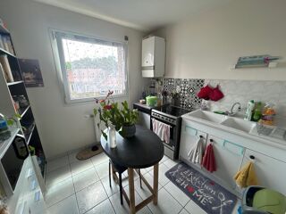  Appartement à louer 4 pièces 77 m²