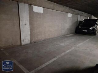  Parking / Garage � louer 