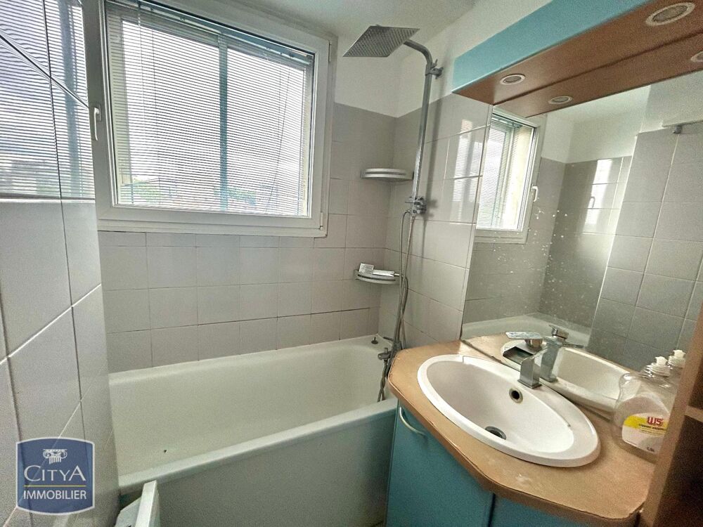 location Appartement - 3 pièce(s) - 60 m² Livry-Gargan (93190)