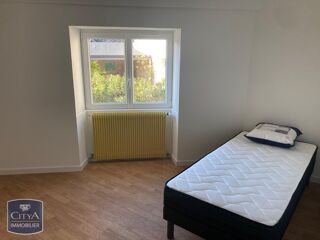  Appartement à louer 5 pièces 120 m²
