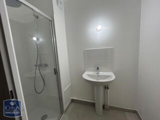  Appartement à louer 4 pièces 86 m²