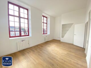  Appartement à louer 3 pièces 80 m²