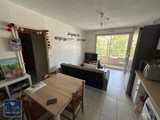  Appartement à louer 2 pièces 37 m²