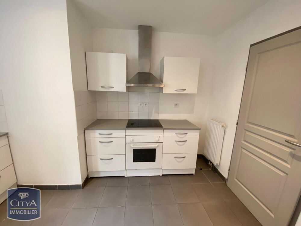 A LOUER - TRÈS GRAND APPARTEMENT 4 PIÈCES PAS DE FRAIS D....
