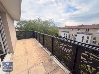  Appartement à louer 1 pièce 33 m²