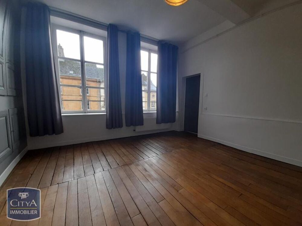 EXCLUSIVITÉ - APPARTEMENT T3 ANCIEN RENOVE EN CENTRE-VIL....