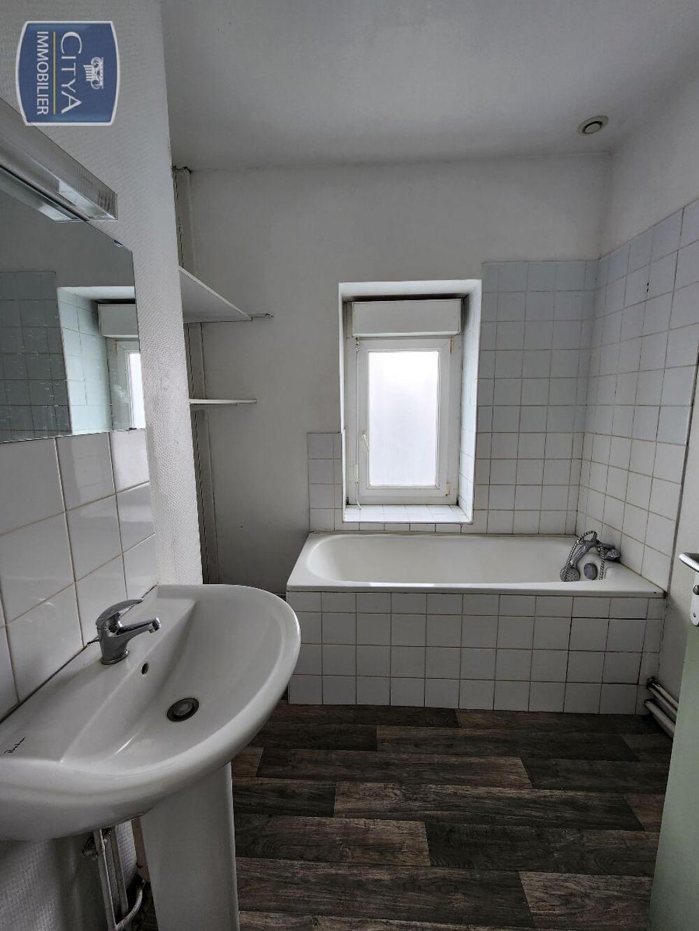 location Appartement - 3 pièce(s) - 49 m² Cambrai (59400)