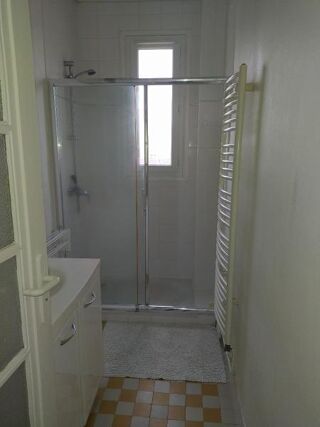  Appartement à louer 2 pièces 43 m²