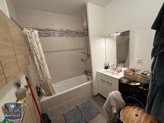  Appartement à louer 3 pièces 60 m²
