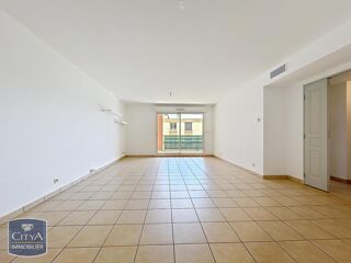  Appartement à louer 3 pièces 75 m²