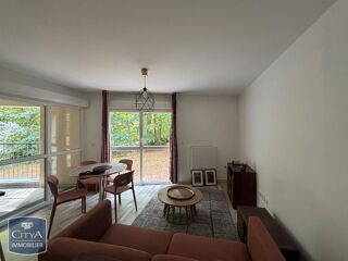  Appartement à louer 3 pièces 65 m²