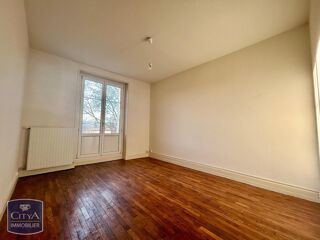  Appartement à louer 3 pièces 49 m²