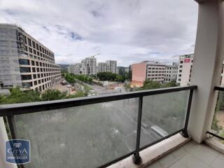  Appartement à louer 5 pièces 108 m²
