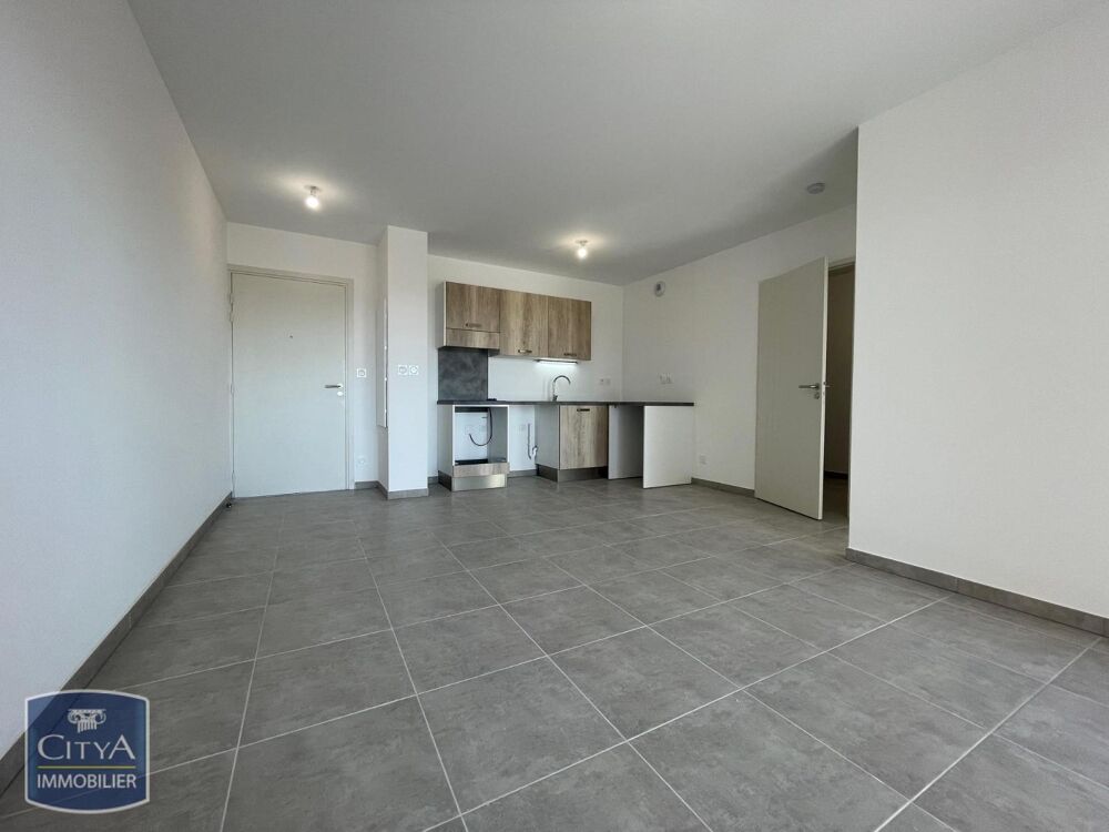location Appartement - 2 pièce(s) - 40 m² Arles (13200)