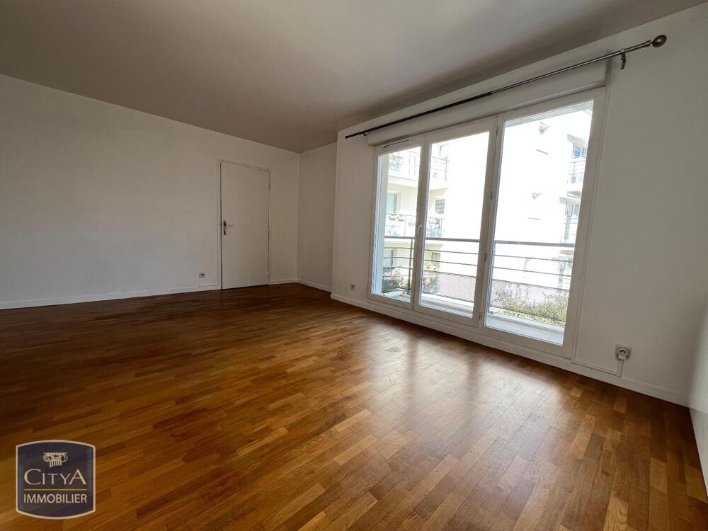 location Appartement - 2 pièce(s) - 46 m² Saint-Cyr-l'École (78210)