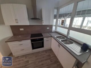  Appartement à louer 4 pièces 104 m²