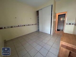  Appartement à louer 4 pièces 114 m²