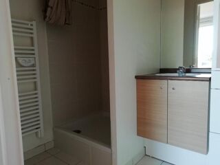  Appartement à louer 5 pièces 128 m²