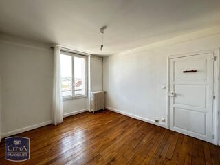  Appartement à louer 3 pièces 90 m²