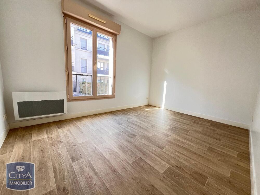 location Appartement - 2 pièce(s) - 44 m² Saint-Cyr-l'École (78210)