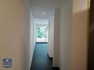  Appartement à louer 2 pièces 40 m²