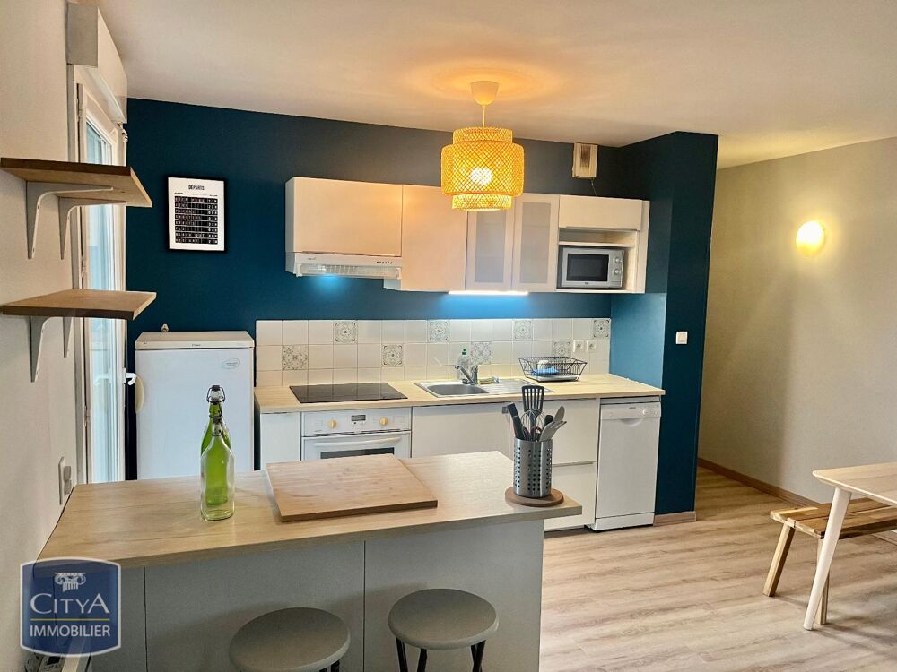 À LOUER : Appartement rénové T2 situé à Tours, dans le q....
