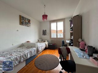  Appartement à louer 3 pièces 93 m²