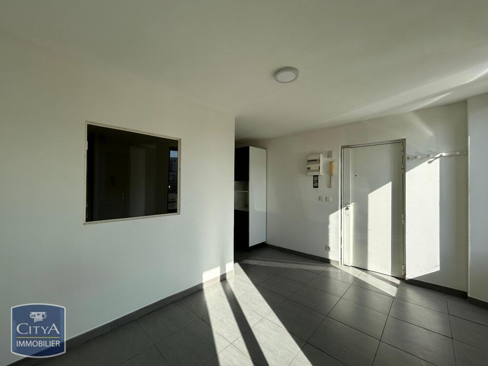 location Appartement - 1 pièce(s) - 24 m² La Ville-du-Bois (91620)