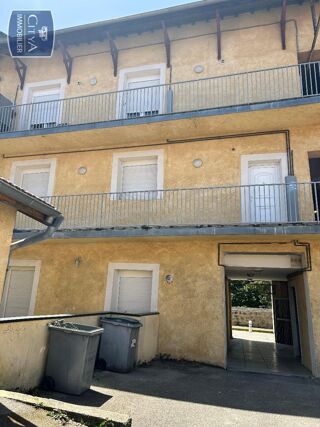  Appartement à louer 4 pièces 77 m²