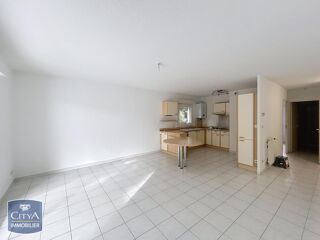  Appartement à louer 3 pièces 68 m²