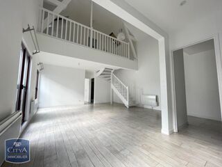  Appartement à louer 3 pièces 77 m²