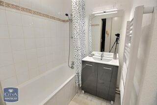  Appartement à louer 2 pièces 31 m²