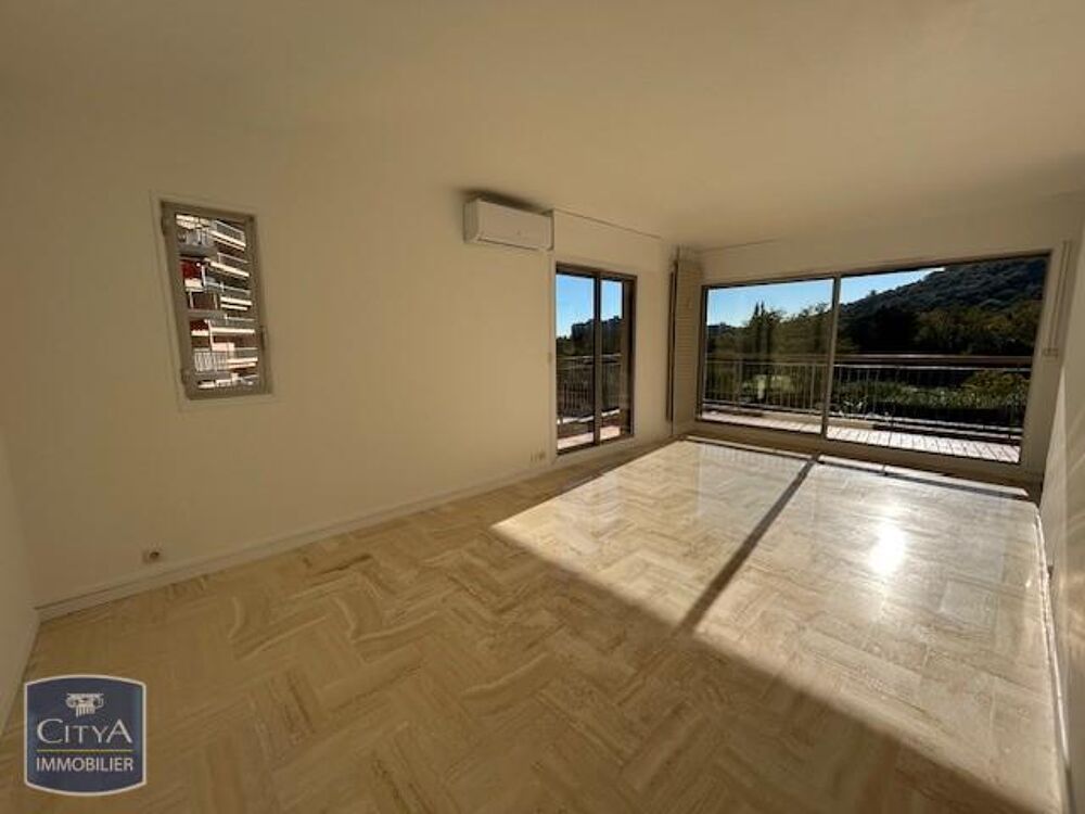 location Appartement - 3 pièce(s) - 74 m² Mandelieu-la-Napoule (06210)