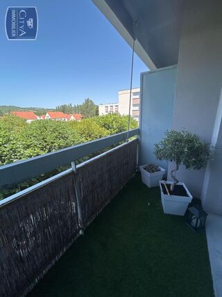  Appartement à louer 3 pièces 65 m²