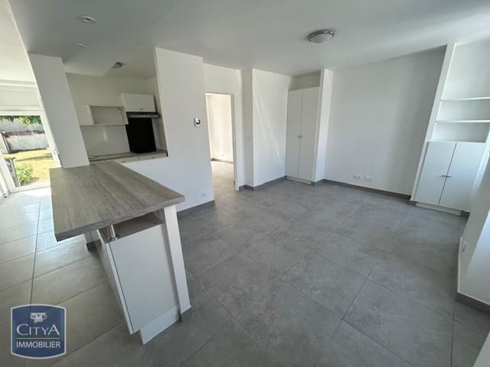 À LOUER : Maison T2 située à Mehun-sur-Yèvre, dans le dé....