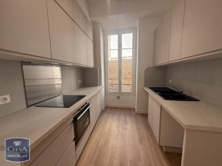  Appartement à louer 4 pièces 90 m²