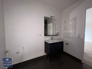  Appartement à louer 2 pièces 42 m²