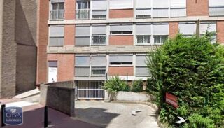 Parking / Garage à louer 