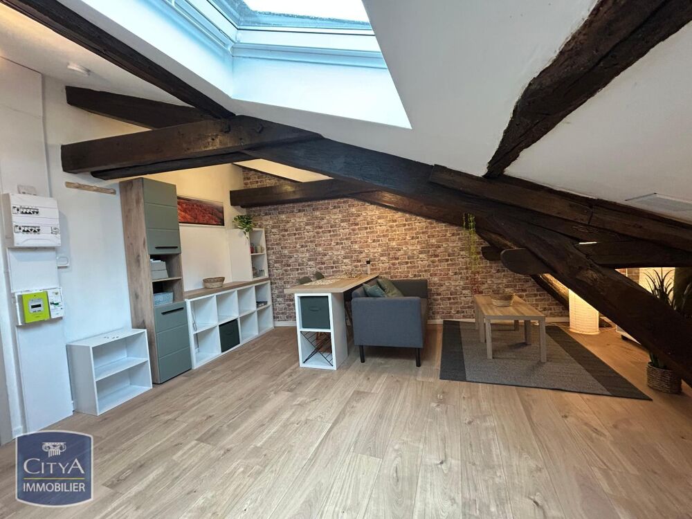 ROANNE CENTRE - STUDIO MEUBLE REFAIT A NEUF Le logement ....