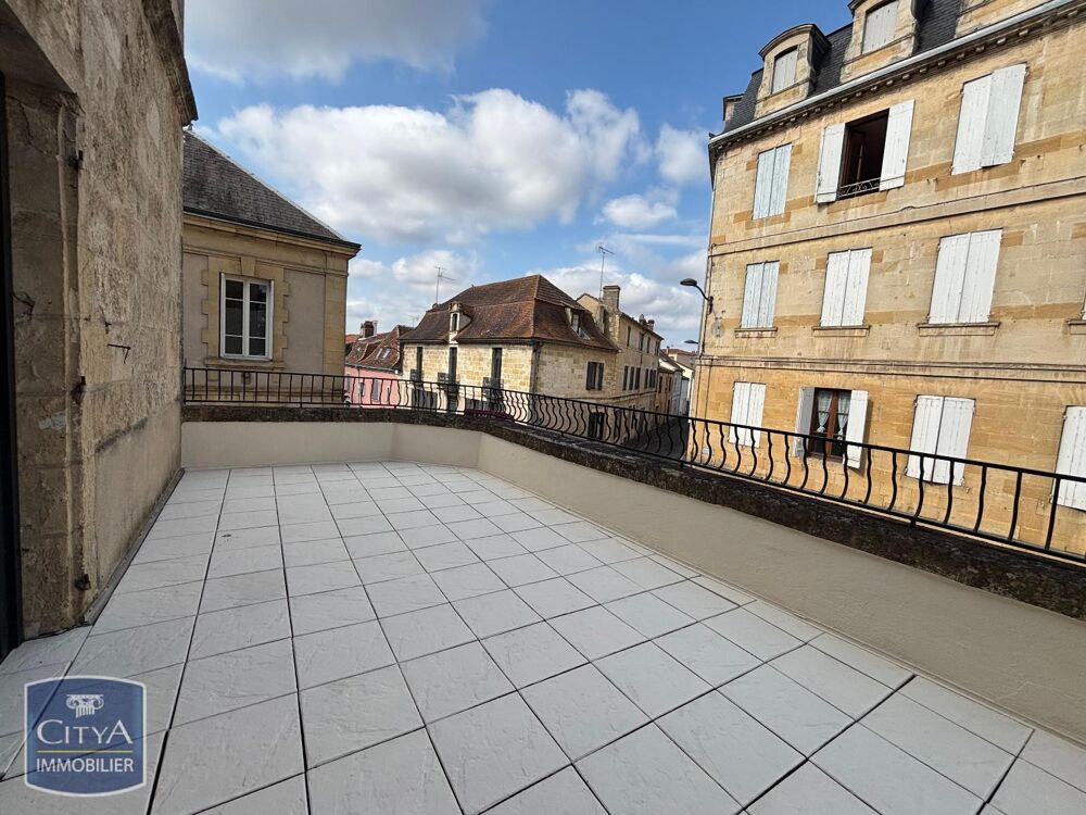 À LOUER : Appartement en duplex T3 avec terrasse en plei....