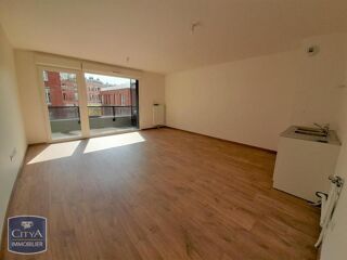  Appartement à louer 3 pièces 65 m²