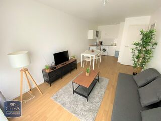  Appartement à louer 2 pièces 42 m²