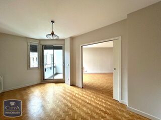  Appartement à louer 4 pièces 96 m²