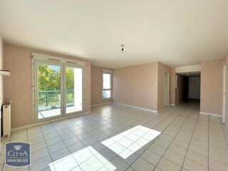  Appartement à louer 4 pièces 97 m²