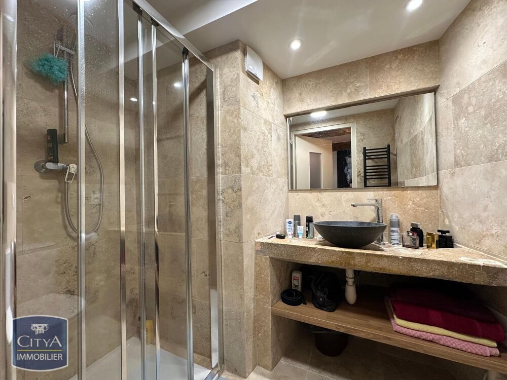 À LOUER : Charmant appartement T1 meublé et rénové à Roq....