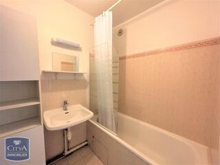  Appartement à louer 2 pièces 46 m²
