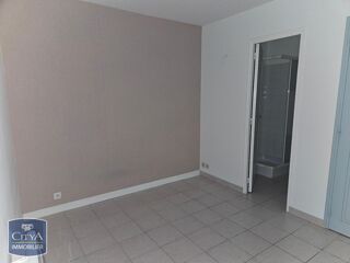  Appartement à louer 2 pièces 37 m²