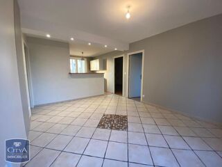  Appartement à louer 4 pièces 61 m²