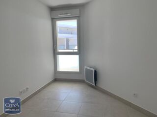  Appartement à louer 2 pièces 37 m²